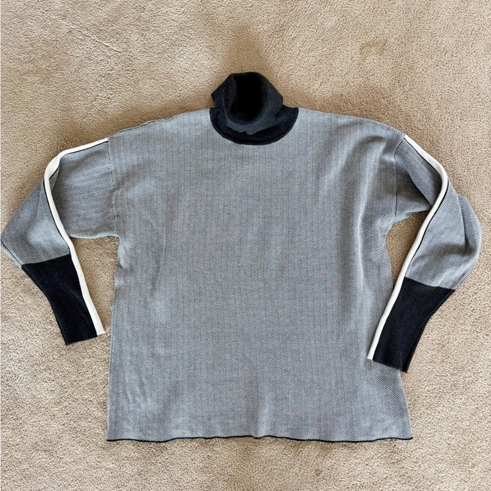 Tristan Turtleneck Sweater i